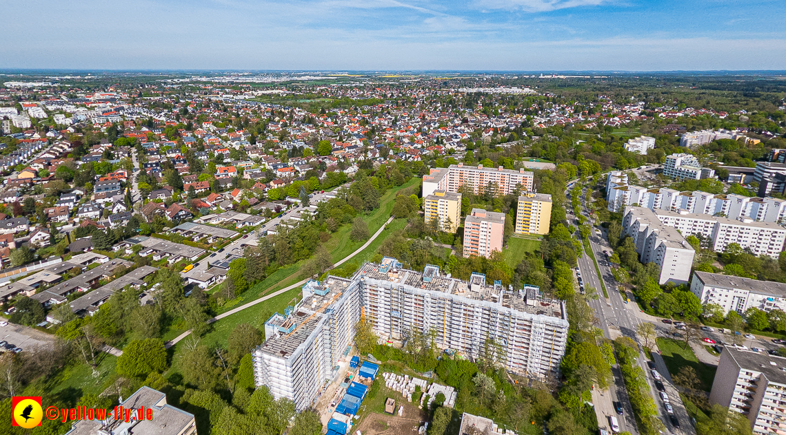 04.05.2023 - Luftbilder von der Fassadensanierung an der Kurt-Eisner-Straße in Neuperlach